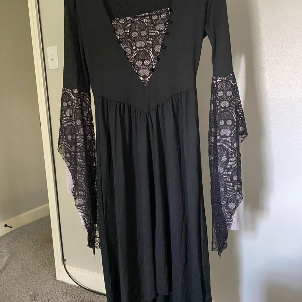 Chic Black Lace Long Sleeve Dress